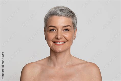 short hair women nude